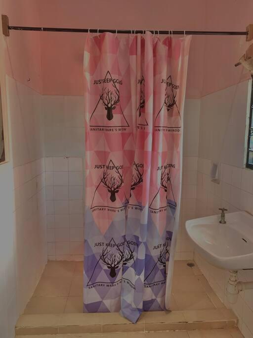 Jambo Diani 1-Bedroom Apartment Close To The Beach ディアニ・ビーチ エクステリア 写真
