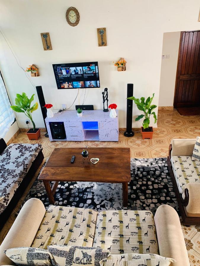 Jambo Diani 1-Bedroom Apartment Close To The Beach ディアニ・ビーチ エクステリア 写真