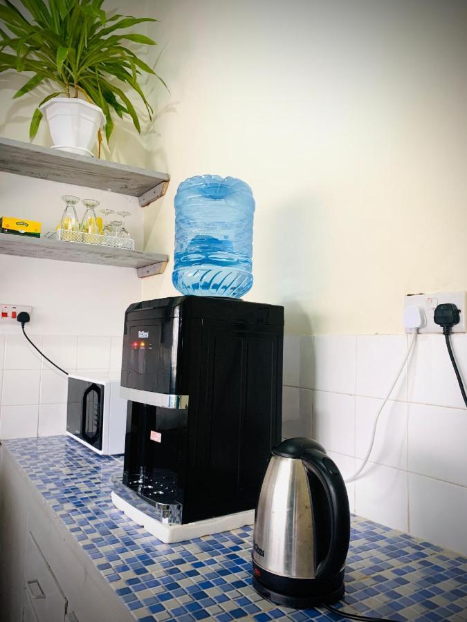 Jambo Diani 1-Bedroom Apartment Close To The Beach ディアニ・ビーチ エクステリア 写真